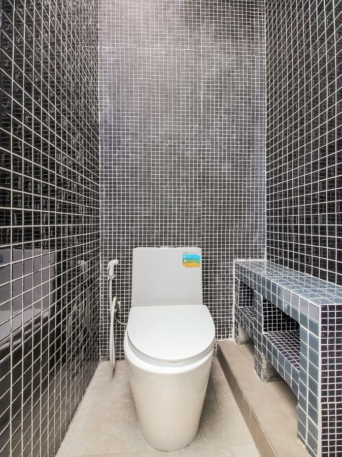 Oyo 271 The Resort Romklao Bangkok Extérieur photo